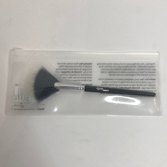 QUE soft fan brush - Picture 2 of 4
